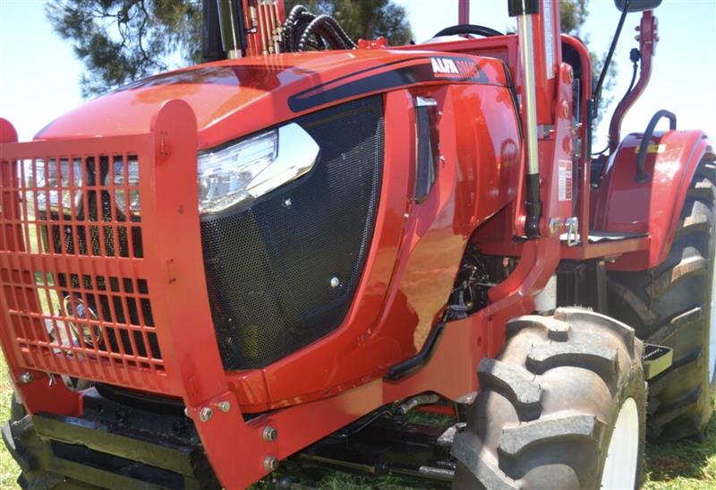 Photo 3. Alfa RM45 4wd ROPS fel tractor