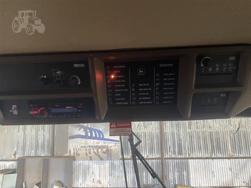 Photo 3. John Deere 9600 combine harvester