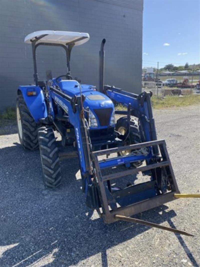 Photo 3. New Holland T4.55 tractor