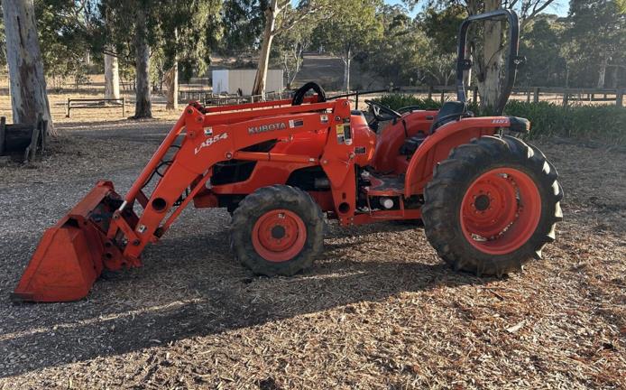 Photo 3. Kubota MX5100 Tractor