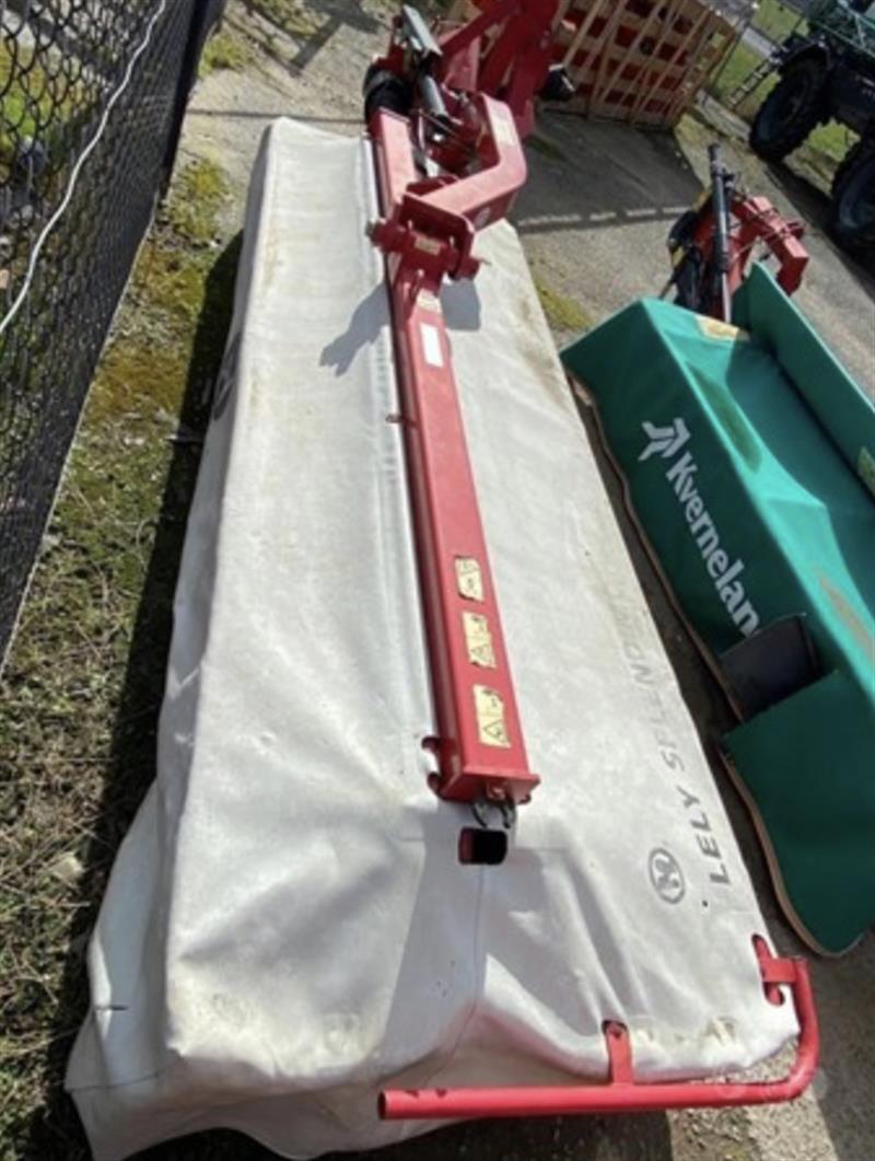 Photo 3. Lely 320M hay mower