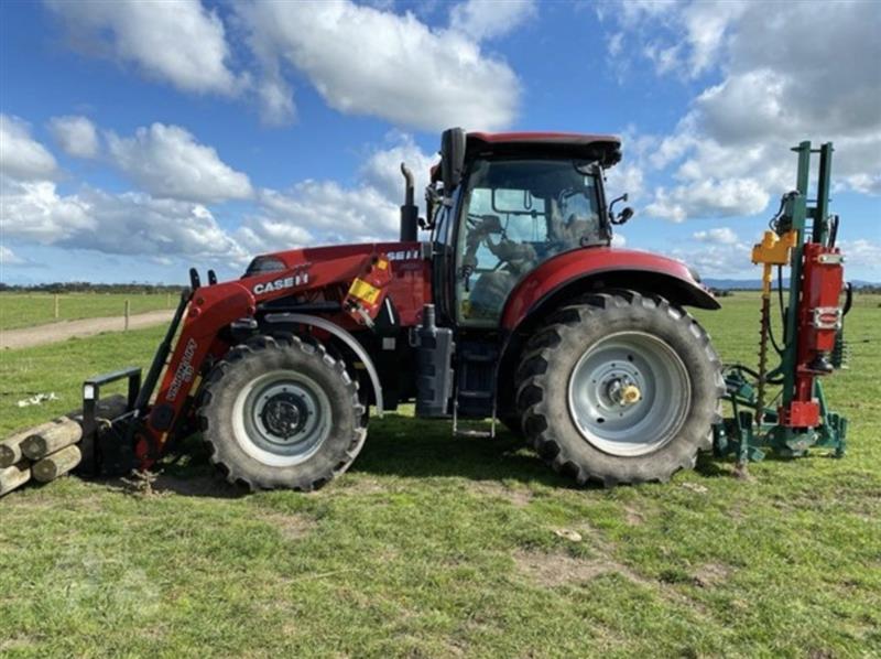 Photo 3. Case IH Puma 125 tractor