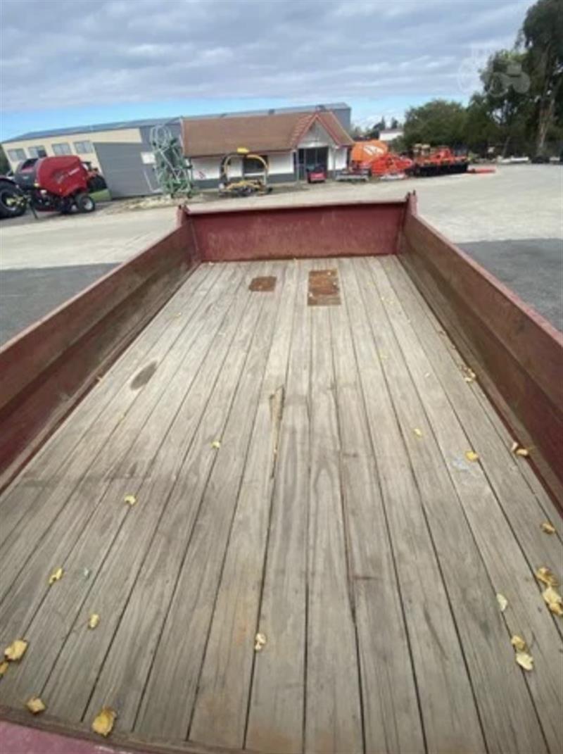 Photo 3. Giltrap T37-08 trailer