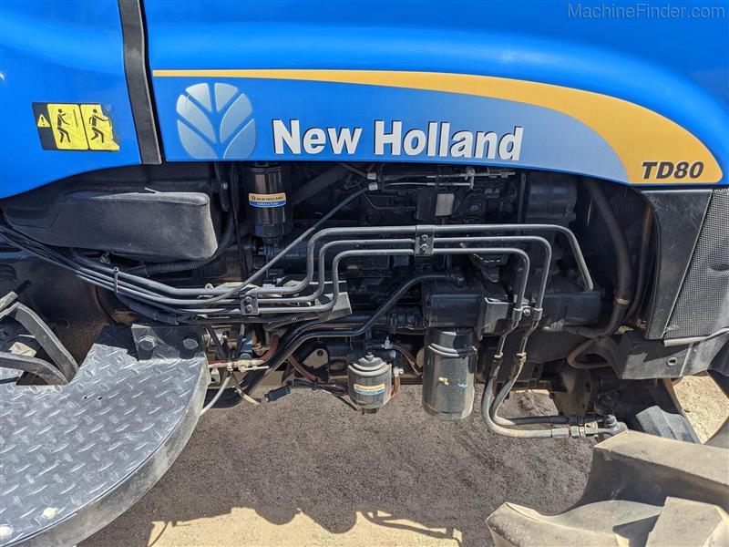 Photo 3. New Holland TD80 4RM tractor