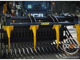 Photo 2. DIGGA 4 IN 1 ROCK GRAPPLE GP BUCKETS