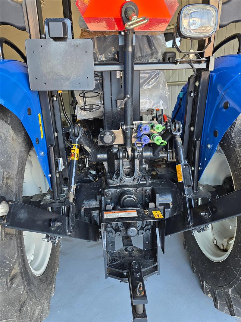 Photo 4. New Holland TT3.5 FWA/4WD