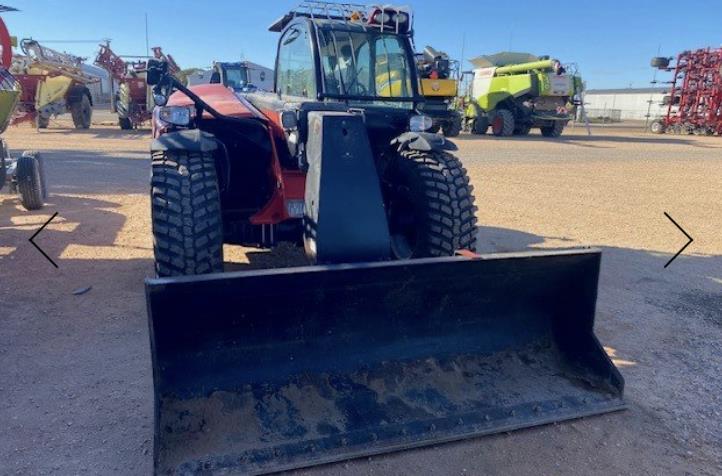 Photo 4. Manitou MLT-X840-140PS elite telehandler