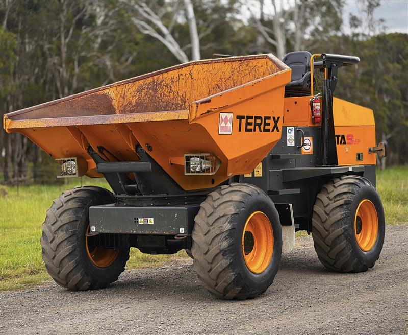 Photo 4. Terex TA9 SP 9 tonne articulated dump truck