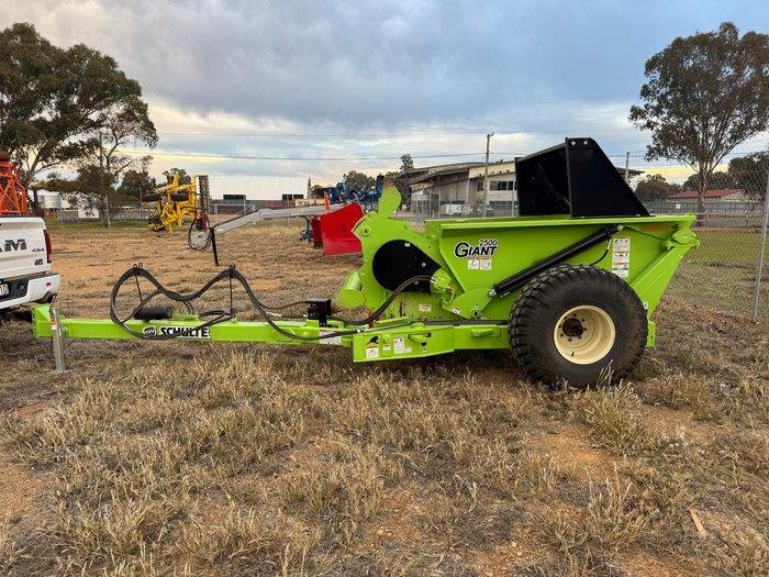Photo 4. Giant 2500 Schulte