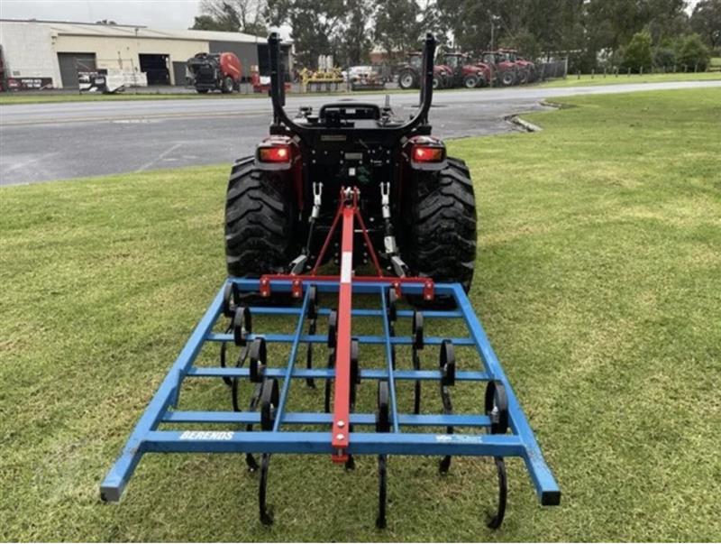 Photo 4. Case IH Farmall 35B tractor