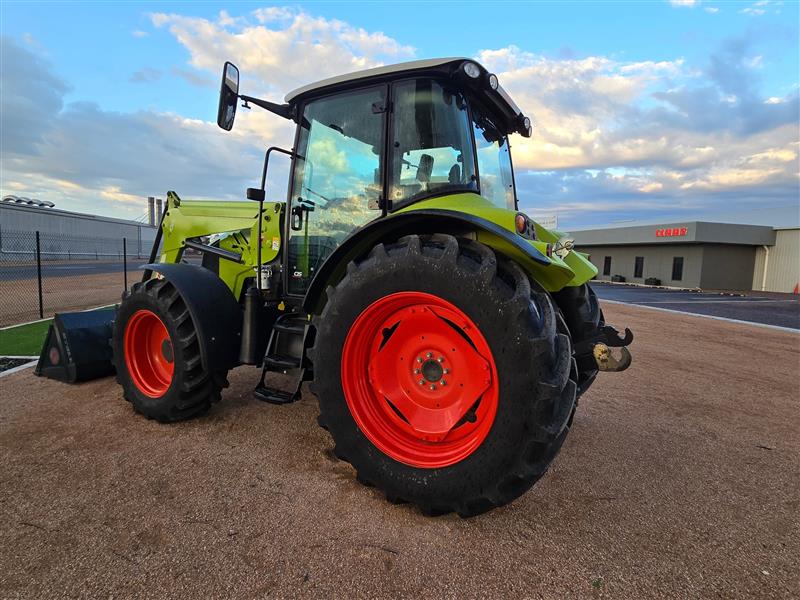Photo 4. Claas ARION 430C Tractor FWA/4WD