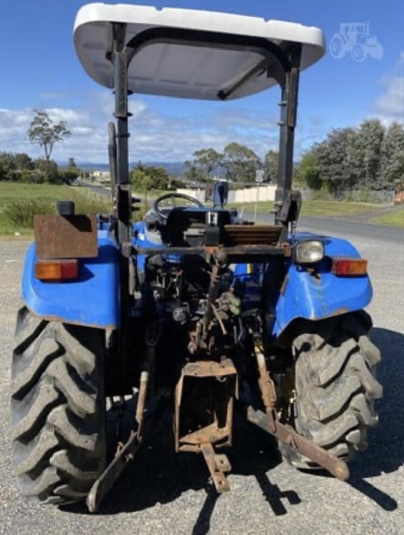 Photo 4. New Holland T4.55 tractor