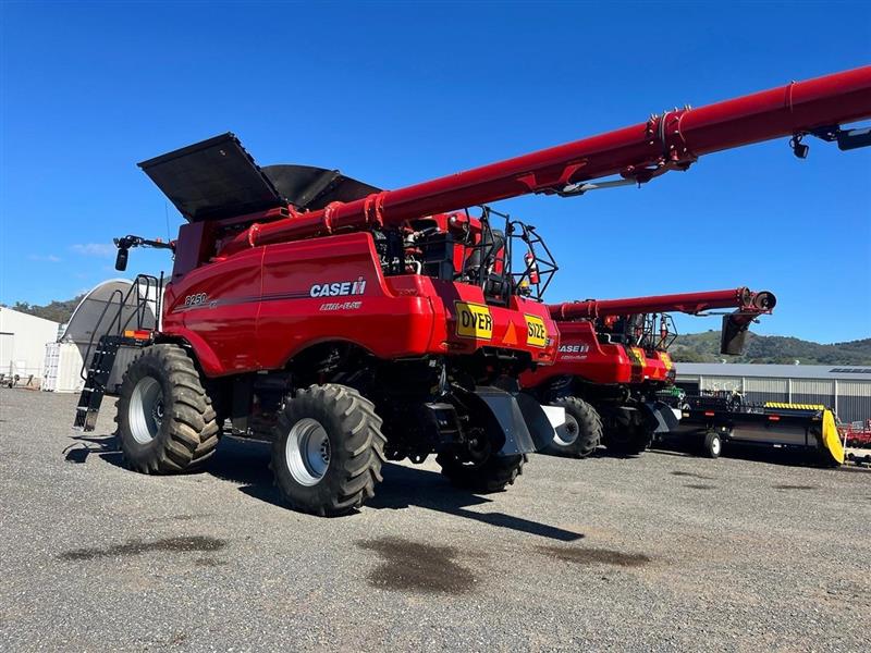 Photo 4. 2021 CASE IH 8250 