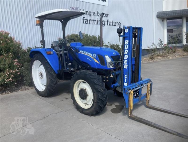 Photo 4. New Holland TT4.75 tractor