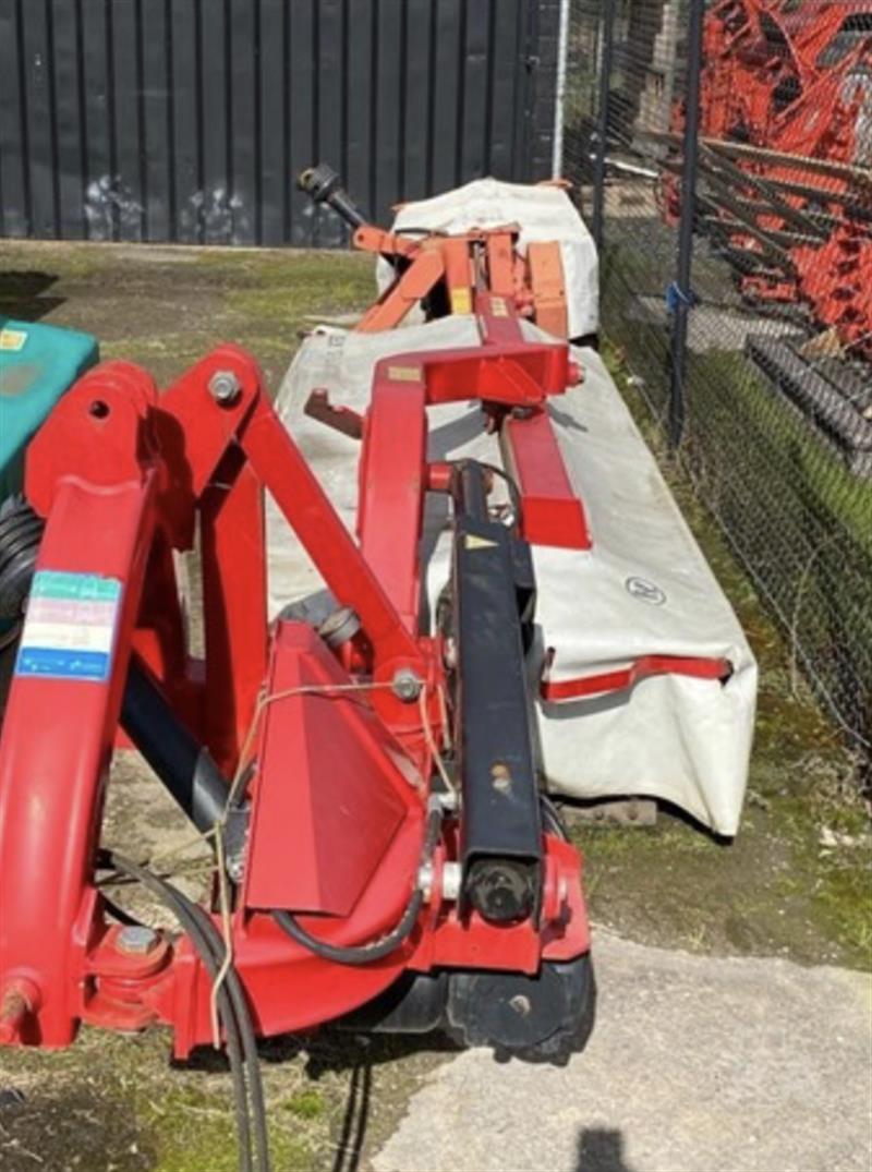 Photo 4. Lely 320M hay mower