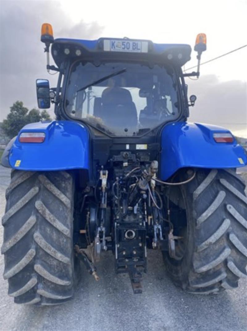 Photo 4. New Holland T7.210 tractor