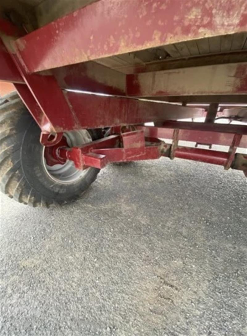 Photo 4. Giltrap T37-08 trailer