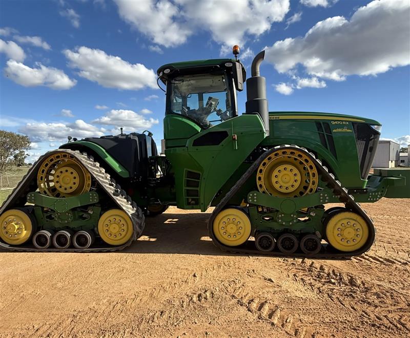 Photo 4. John Deere 9470RX tracked tractor
