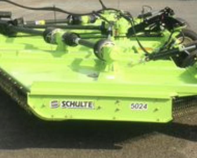 Photo 4. Schulte 5024 rotary cutter