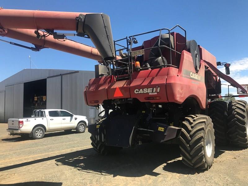 CASE IH 8230 combine harvester, Harvesters Case IH NSW Power Farming