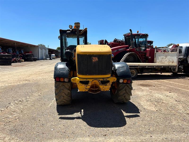 Photo 3. JCB 526S telehandler