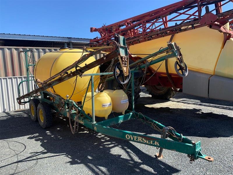Photo 2. Jetstream Overseer 3000 LTR 60 boom sprayer