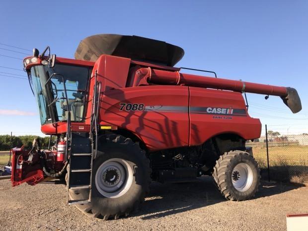 Case IH 7088 combine harvester, Harvesters Case IH NSW | Power Farming