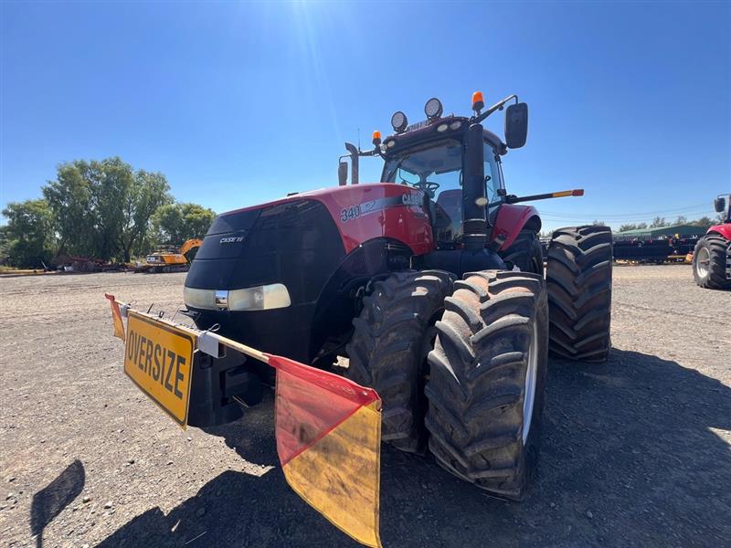 Photo 2. Case IH Magnum 340 tractor