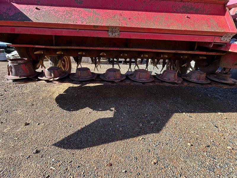 Photo 2. JF GMS3200 flail mower conditioner