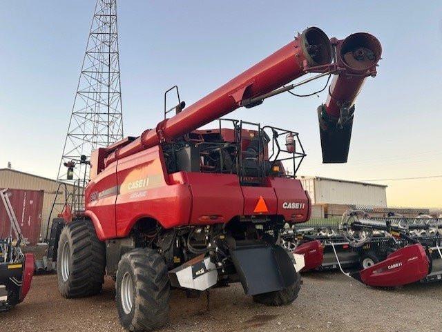 Photo 4. Case IH 8230 combine harvester