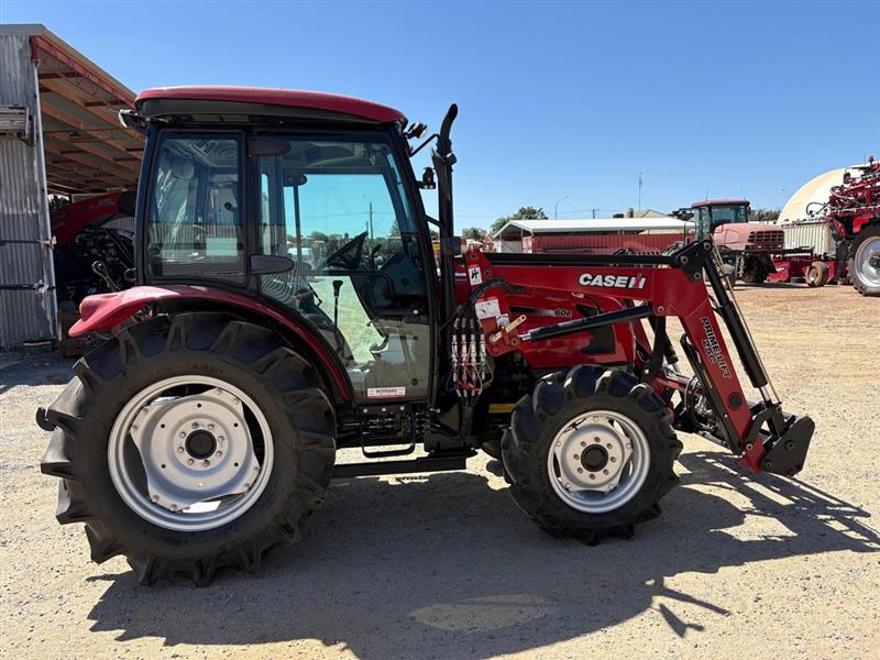 Photo 5. Case IH Farmall 60B tractor