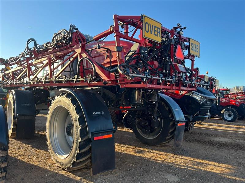 Photo 4. Case IH Patriot 4350 self propelled sprayer