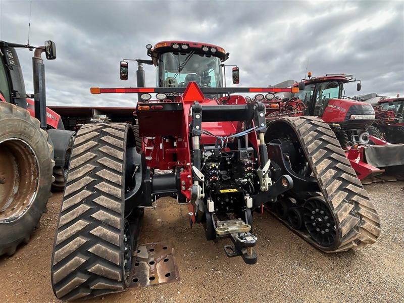 Photo 4. Case IH 500 Rowtrac Steiger track tractor