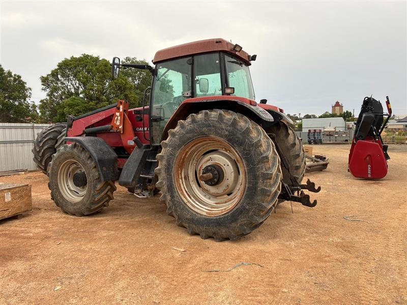 Photo 5. Case IH MX150 tractor