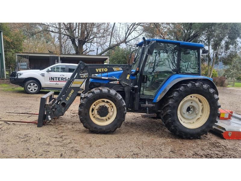 Photo 3. New Holland TL90 tractor