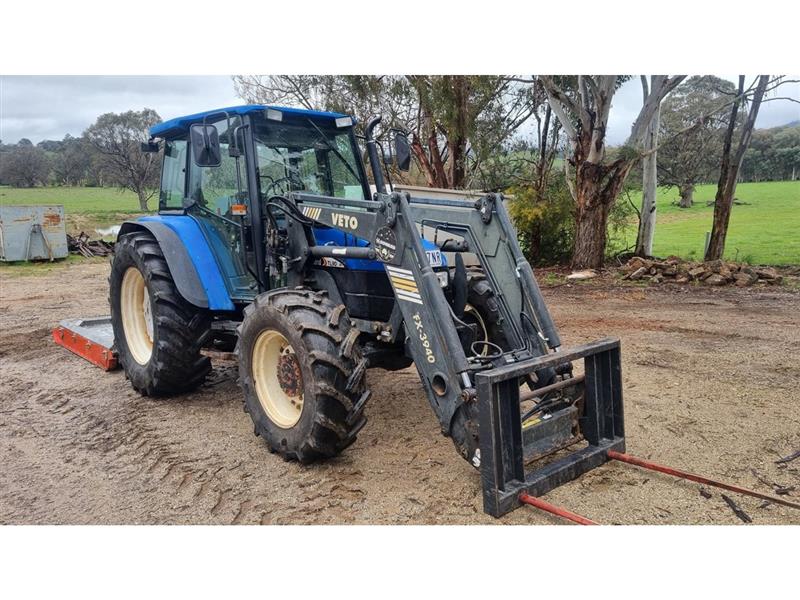Photo 4. New Holland TL90 tractor