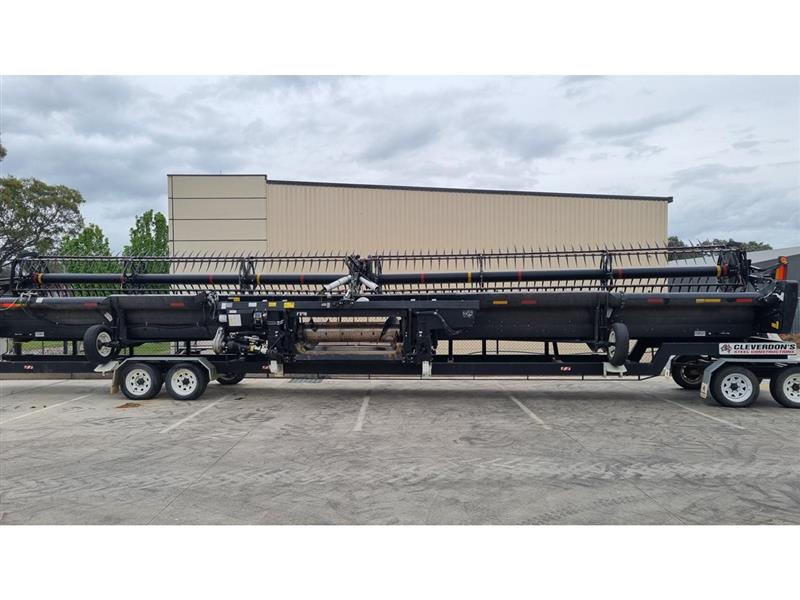 Photo 2. MacDon D145 harvester front