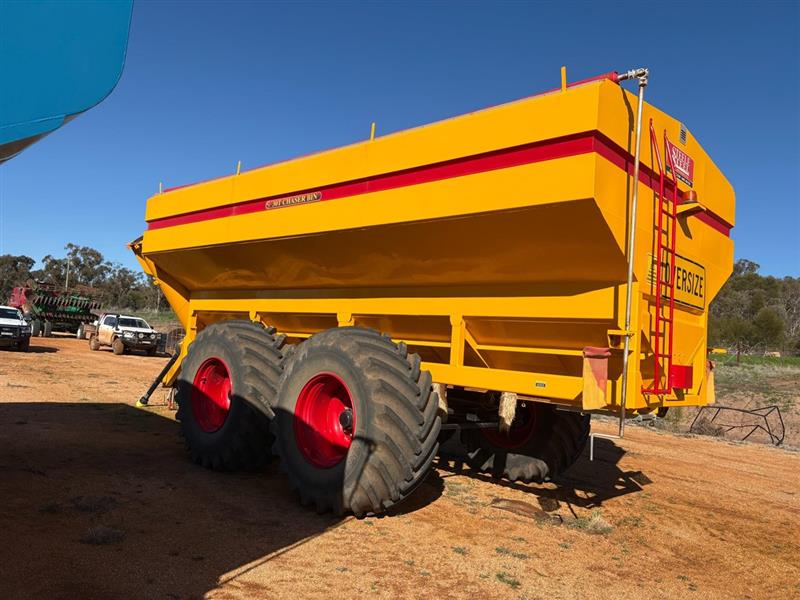 Photo 4. Steele 30T chaser bin