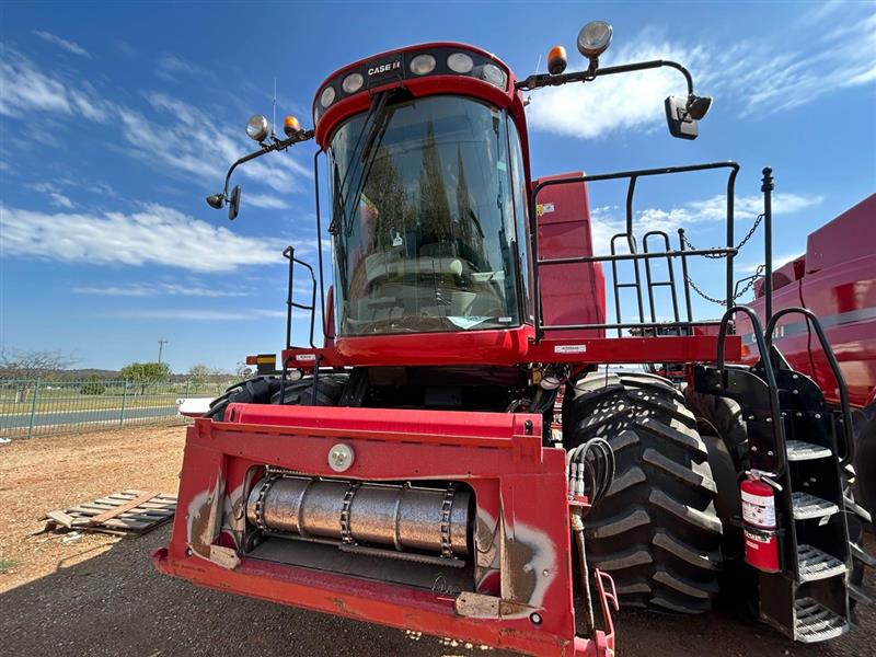 Photo 2. Case IH 7130 combine harvester
