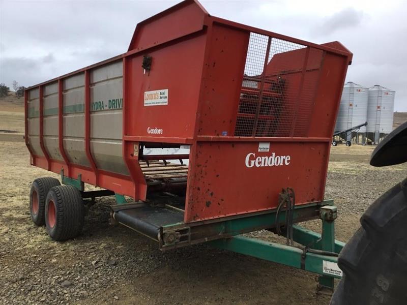 Photo 2. Gendore T1400SF bale wagon