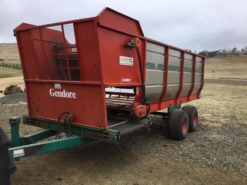 Photo 3. Gendore T1400SF bale wagon