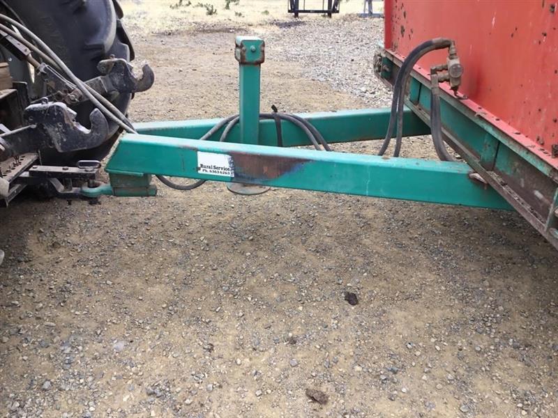 Photo 4. Gendore T1400SF bale wagon