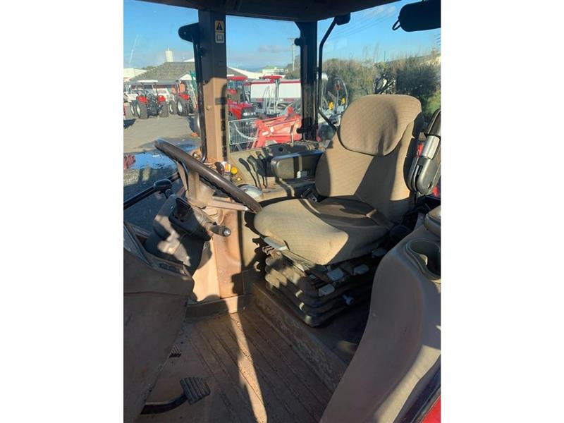 Photo 2. Case IH MXM140 tractor