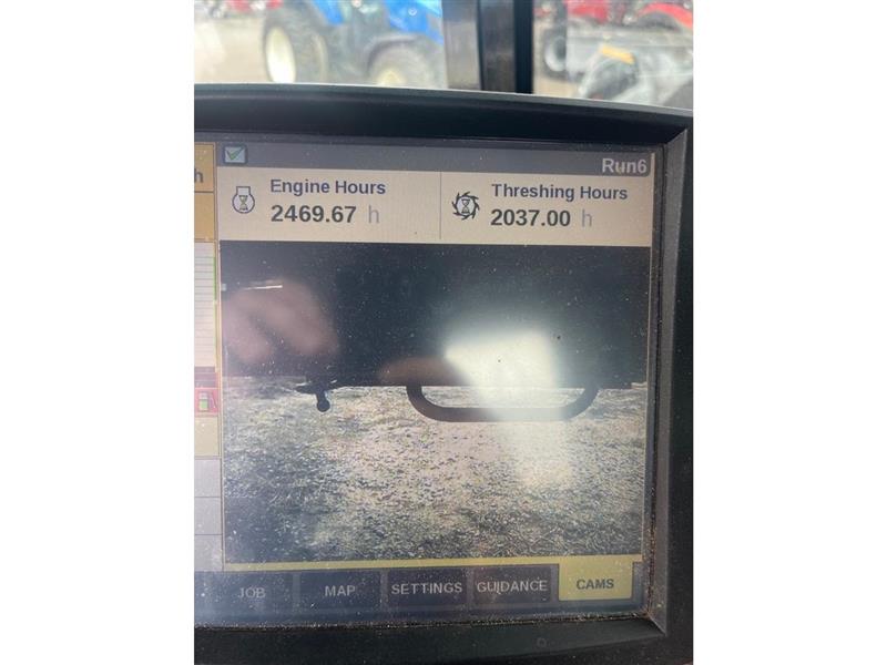 Photo 3. Case IH 8240 combine harvester