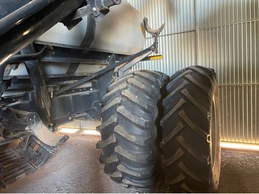 Photo 3. Flexi-Coil 4350 Air Cart