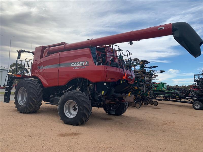 Photo 2. Case IH 7140 Axial Flow Combine