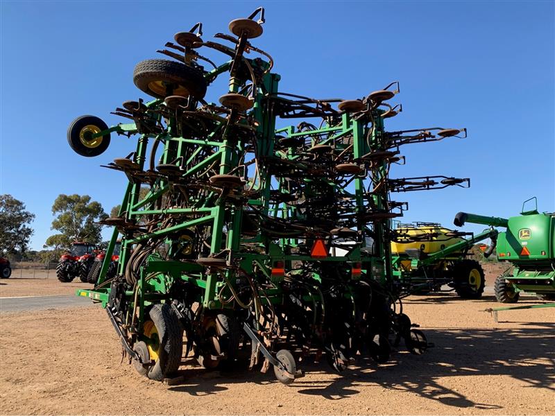 Photo 4. John Deere 1870 Conserva Pak Bar