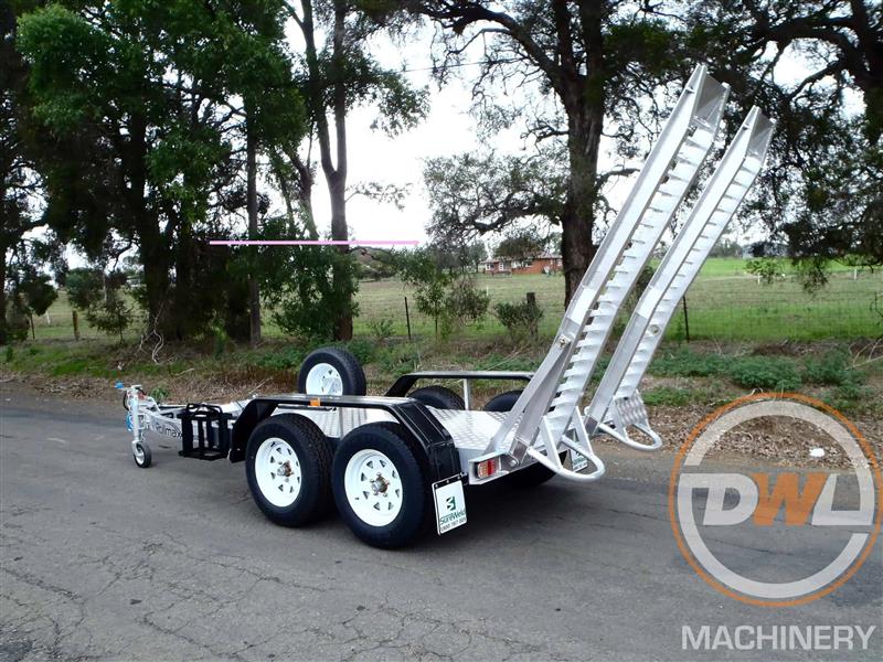 Photo 3. Sureweld Aluminium SW2000EWP scissor lift