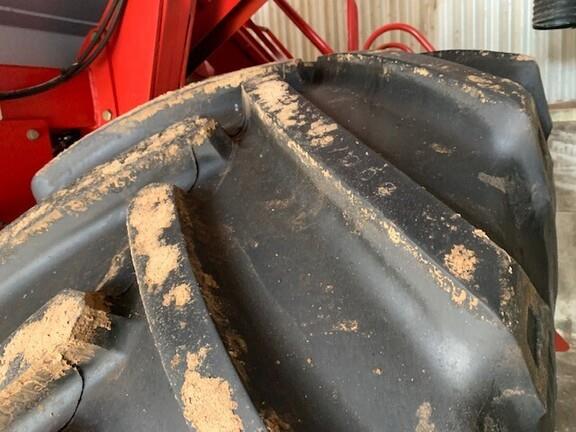Photo 3. Morris 9650ICT airseeder
