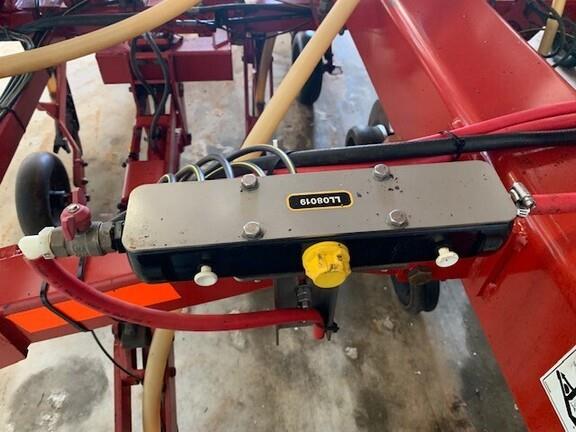 Photo 4. Morris C2 90ft airseeder